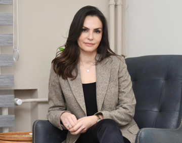 Uzm. Dr. Özlem Bora, Psikiyatrist - Psikoterapist